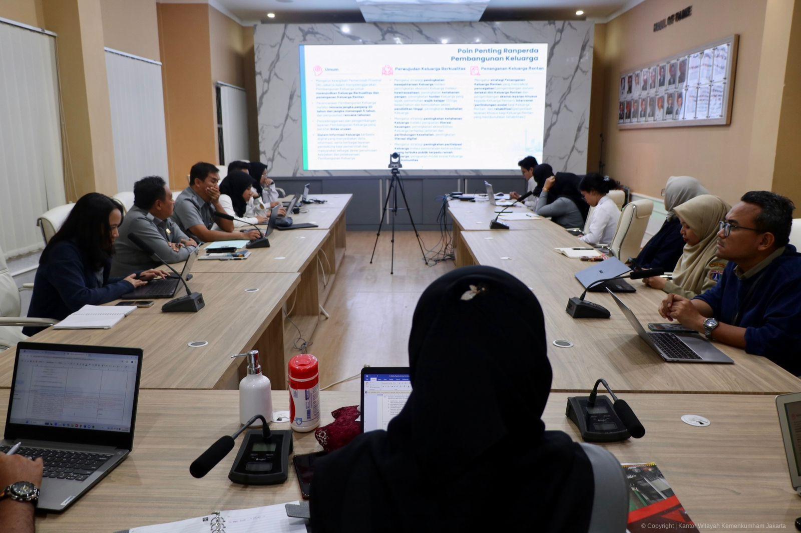 Harmonisasi Raperda Pembangunan Keluarga, Jamin Kepastian Hukum Warga Jakarta